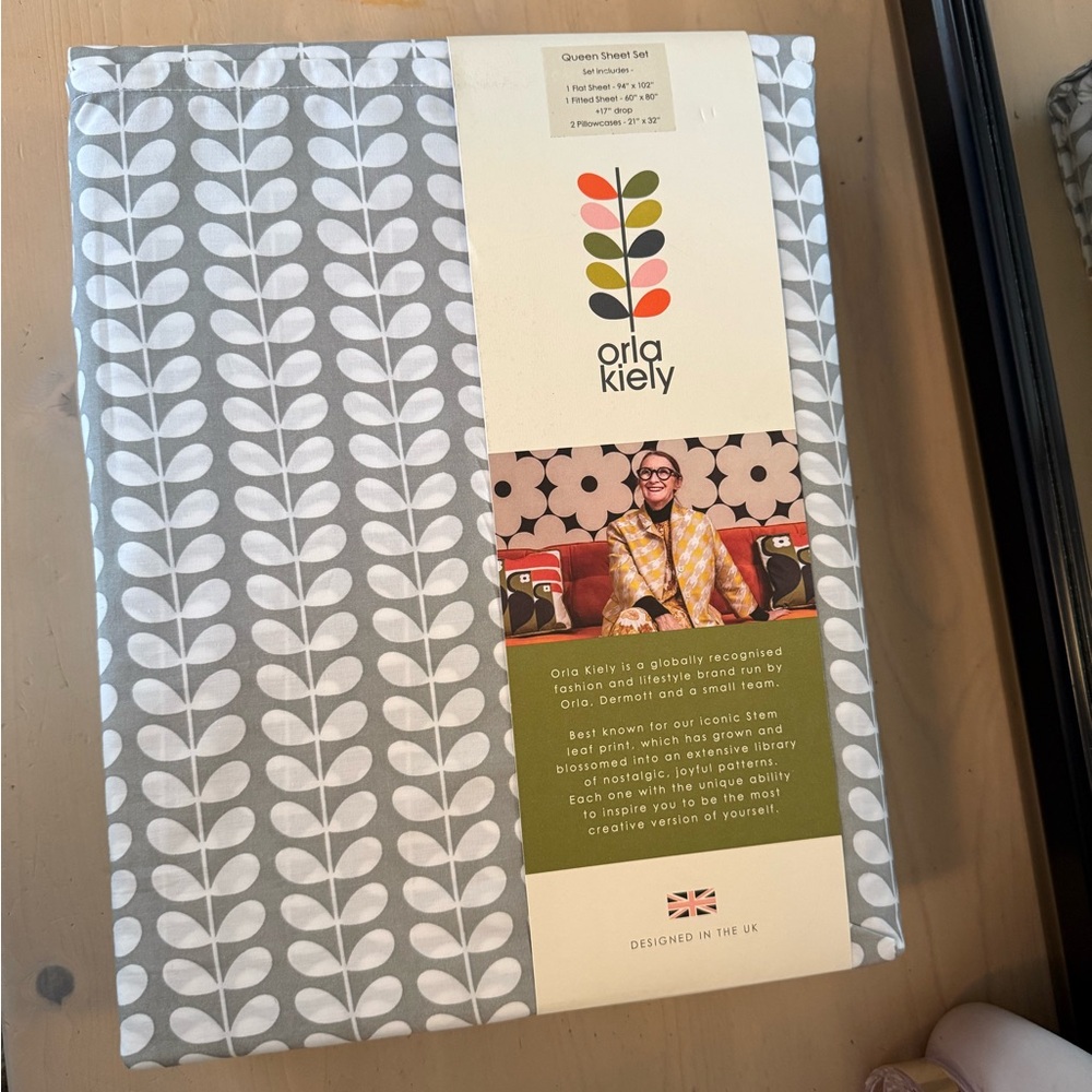 Orla Kiely Gray and White Queen size  Sheet Set NWT